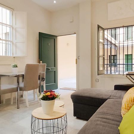 Homeyseville-Bright Apartment At Santa Cruz 4 Pax, Parking Optional מראה חיצוני תמונה