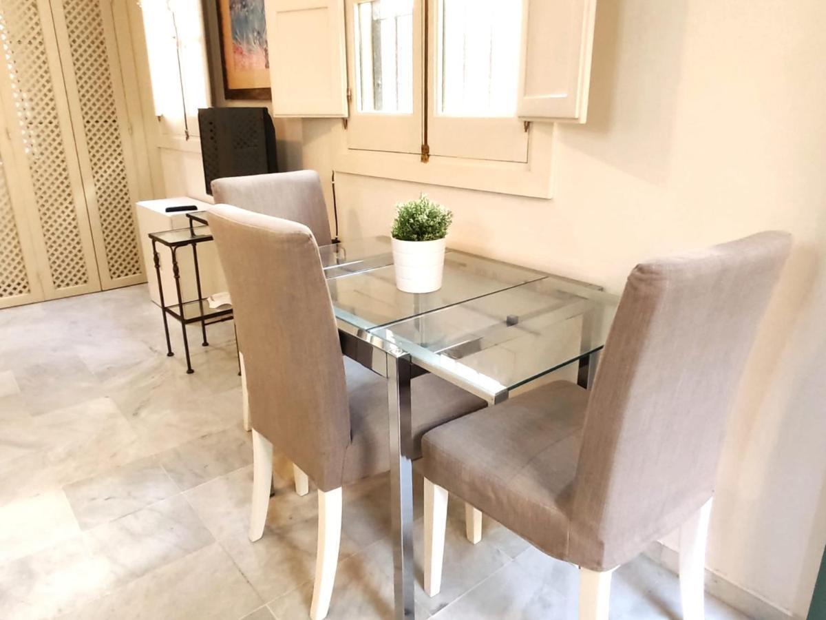 Homeyseville-Bright Apartment At Santa Cruz 4 Pax, Parking Optional מראה חיצוני תמונה