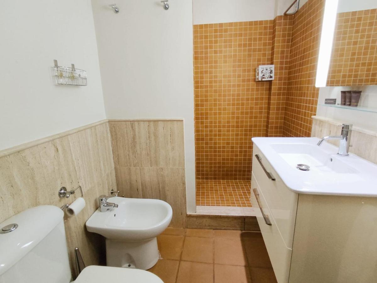 Homeyseville-Bright Apartment At Santa Cruz 4 Pax, Parking Optional מראה חיצוני תמונה