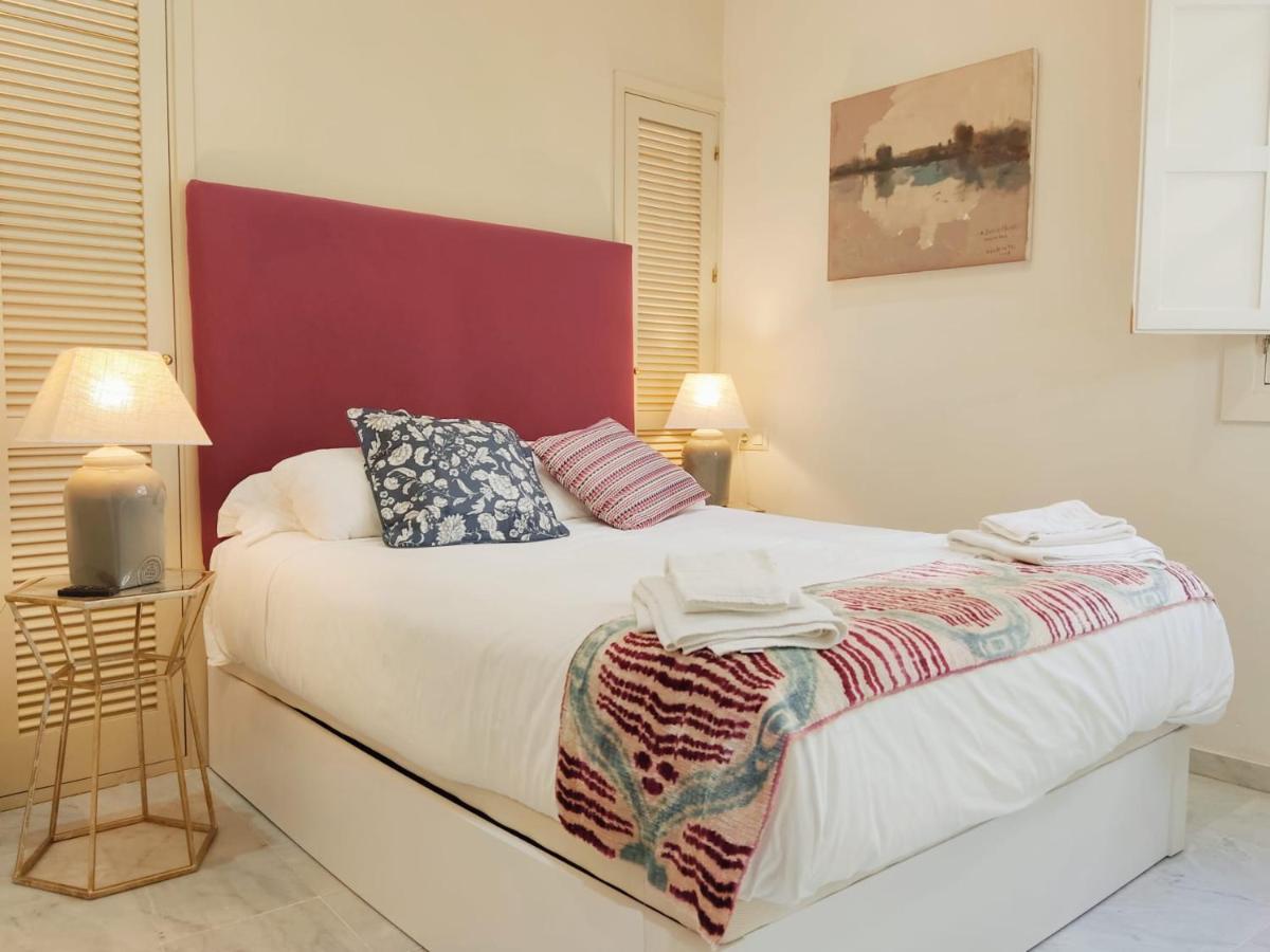 Homeyseville-Bright Apartment At Santa Cruz 4 Pax, Parking Optional מראה חיצוני תמונה