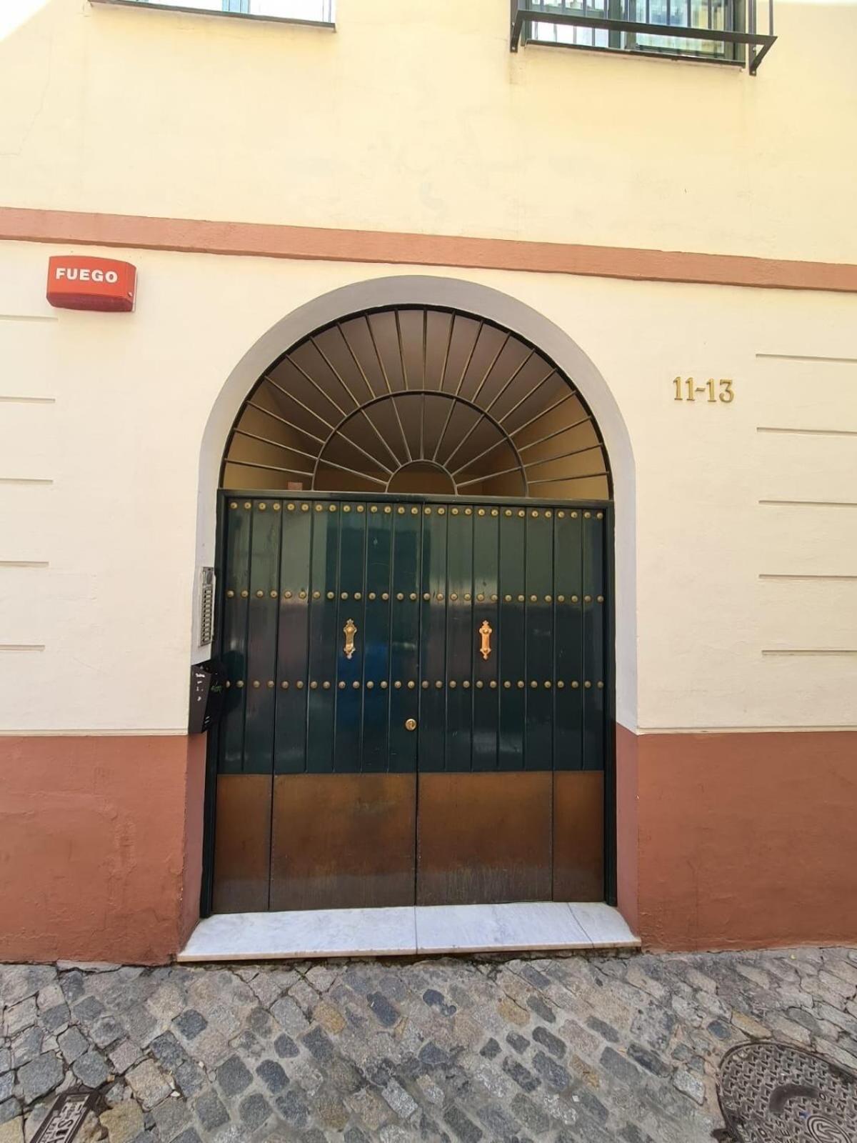 Homeyseville-Bright Apartment At Santa Cruz 4 Pax, Parking Optional מראה חיצוני תמונה